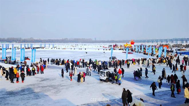 哈尔滨松花江冰雪嘉年华明日试开园