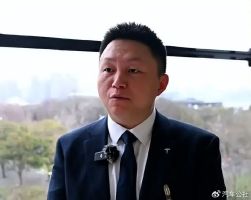 特斯拉超级工厂厂长离职被“抢”