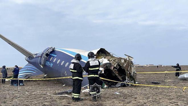 阿塞拜疆航空坠毁客机舱内画面